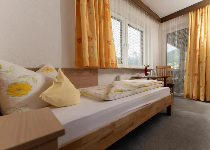 Haus Alpengruss Konukevi Sölden