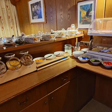 Haus Alpengruss Pensjonat 3*