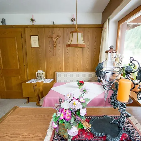 게스트하우스 Haus Alpengruss