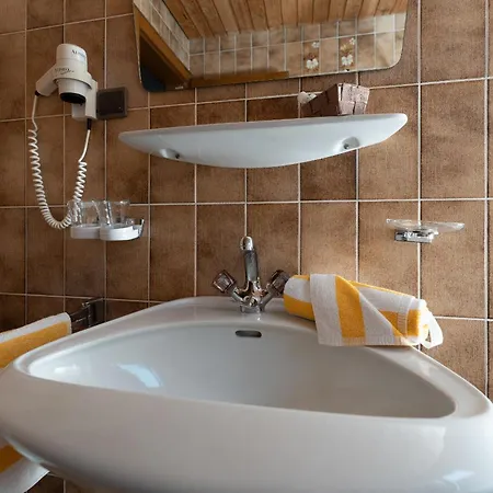 Pensión Haus Alpengruss 3*